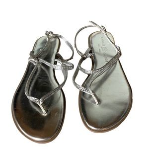 Worn once ! Womens Chinese laundry sandals